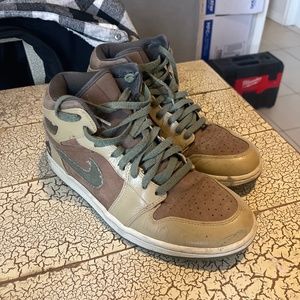 Jordan 1 Retro Armed Forces